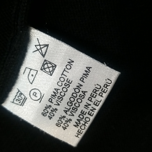 Tail Cable Knitted Black Zippered Cardigan.  L - Picture 13 of 13